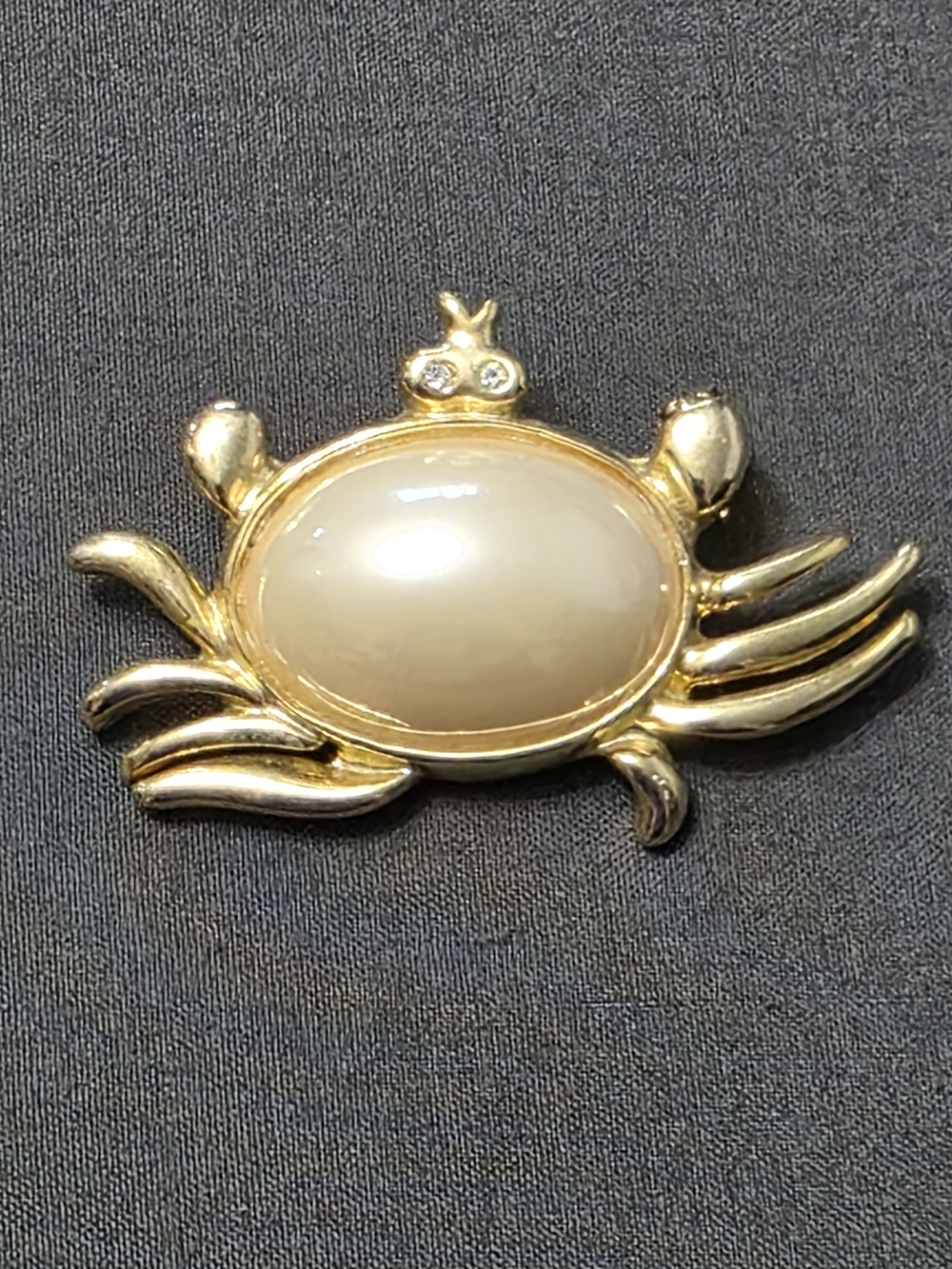 Estate - Gold Tone - Fashion Crab Brooch - Item 256